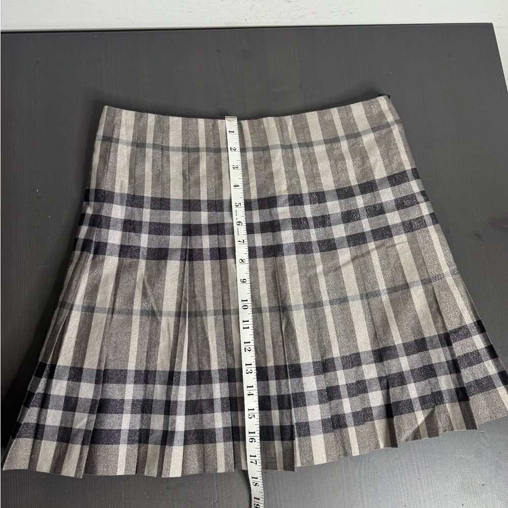 Burberry London Women’s Plaid Print Mini Skirt - Picture 11 of 12
